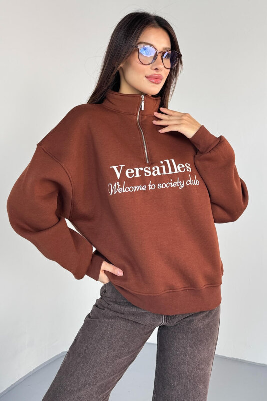 SWT-1715 Kahverengi Versailles Baskılı Yarım Fermuarlı Yüksek Yaka Sweatshirt - 4