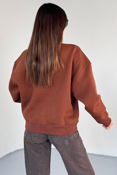 SWT-1715 Kahverengi Versailles Baskılı Yarım Fermuarlı Yüksek Yaka Sweatshirt - 5