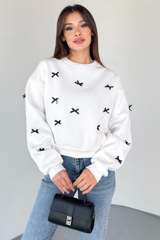 SWT-232 Beyaz Kurdale Süslemeli Sweatshirt - 1