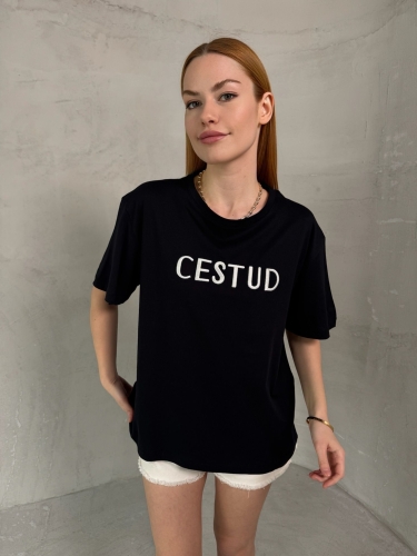 T-907 Siyah Beyaz Cestud Yazı Nakışlı Kısa Kollu Pamuklu Tişört - Cappmoda
