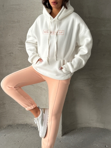 TKM-0034 Pudra Beyaz Never Give Up Yazı Baskılı Kapüşonlu Sweatshirt Jogger Üç İplik Şardonlu İkili Takım - Cappmoda (1)