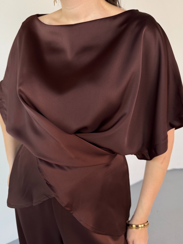 TKM-0298 Acı Kahve Kalın Saten Geniş Yaka Bağlama Detaylı İkili Takım - 2