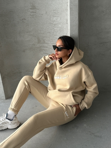 TKM-03630 Vizon Wake Up Kabartma Baskılı Kapüşonlu Sweatshirt Jogger Eşofman Üç İplik Şardonlu İkili Takım 
