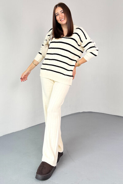 TKM-13340 Ekru Yatay Çizgili Polo Yaka Triko Takım - Cappmoda
