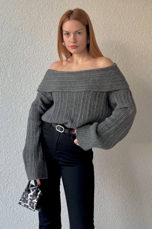 TRK-05306 Gri Şal Yaka Salaş Crop Triko Bluz - 1