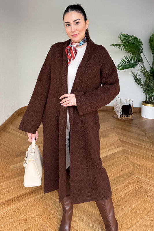 TRK-2000 Kahverengi Kalın Dokulu Uzun Triko Hırka - 1