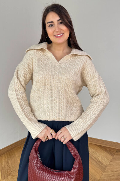 TRK-2510 Bej Geniş Polo Yaka Saç Örgü Desen Oversize Triko Kazak - Cappmoda