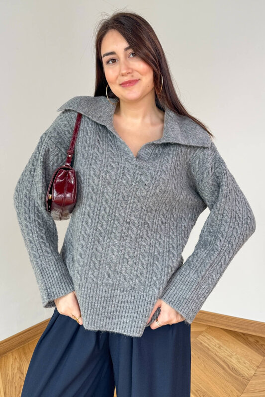 TRK-2510 Gri Geniş Polo Yaka Saç Örgü Desen Oversize Triko Kazak - 1