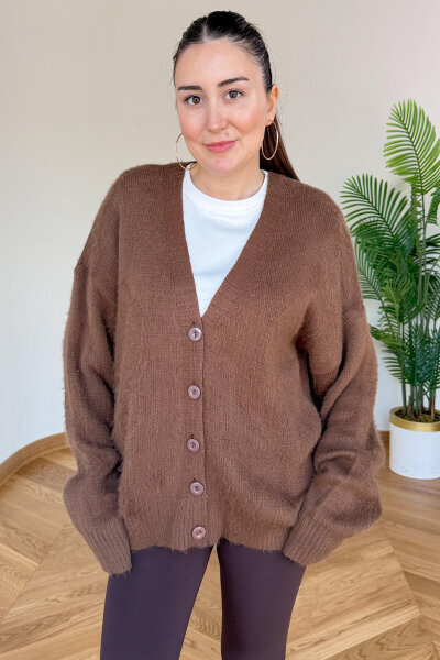 TRK-2779 Sütlü Kahve Oversize Sakallı V Yaka Düğmeli Hırka - Cappmoda