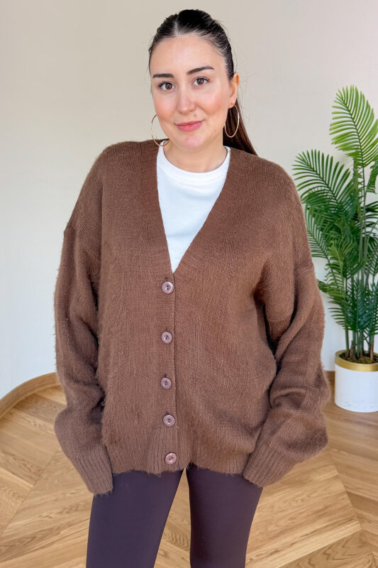 TRK-2779 Sütlü Kahve Oversize Sakallı V Yaka Düğmeli Hırka - 1