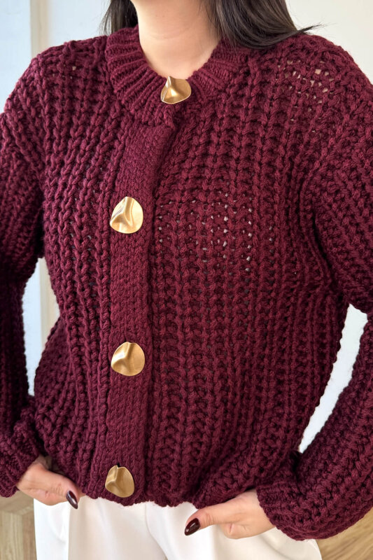 TRK-3086 Bordo Kalın Örgü Kumaş Gold Düğmeli Oversize Hırka - 2