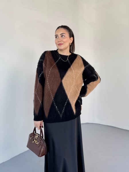 TRK-3544 Siyah Renk Bloklu Sakallı Oversize Triko Kazak - 3