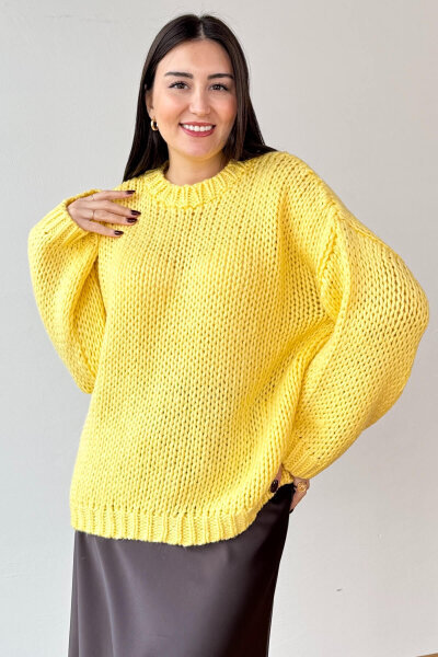 TRK-3817 Sarı Kalın El Örgü Kumaş Bisiklet Yaka Oversize Kazak 