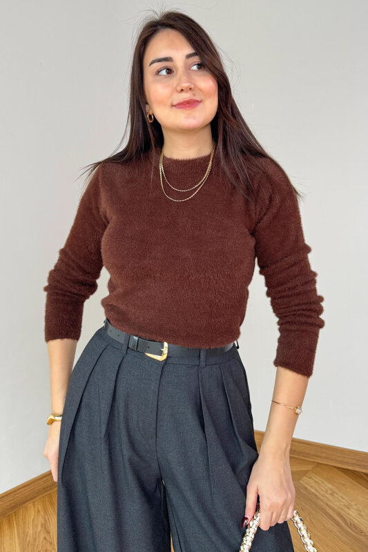 TRK-5321 Kahverengi Yumoş Sakallı Yuvarlak Yaka Triko Kazak - 3