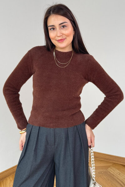 TRK-5321 Kahverengi Yumoş Sakallı Yuvarlak Yaka Triko Kazak - 4