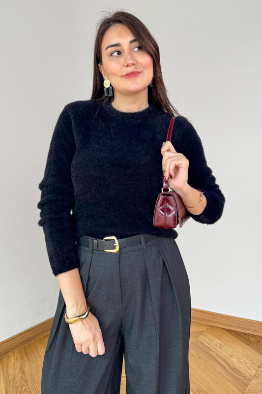 TRK-5321 Siyah Yumoş Sakallı Yuvarlak Yaka Triko Kazak - 2