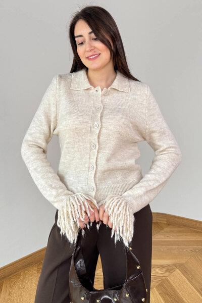 TRK-5322 Bej Püskül Kollu Polo Yaka Düğmeli Triko Hırka - 2