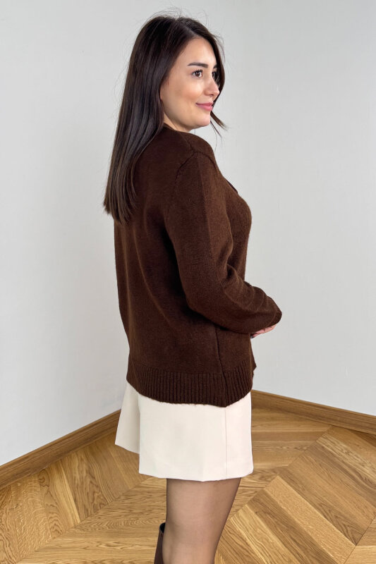 TRK-5323 Acı Kahve Fular Detaylı Oversize Salaş Triko Kazak - 4