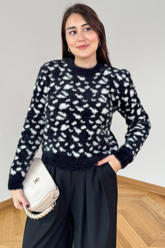 TRK-5324 Siyah Doğal Desen Dokulu Sakallı Bisiklet Yaka Triko Kazak - 3