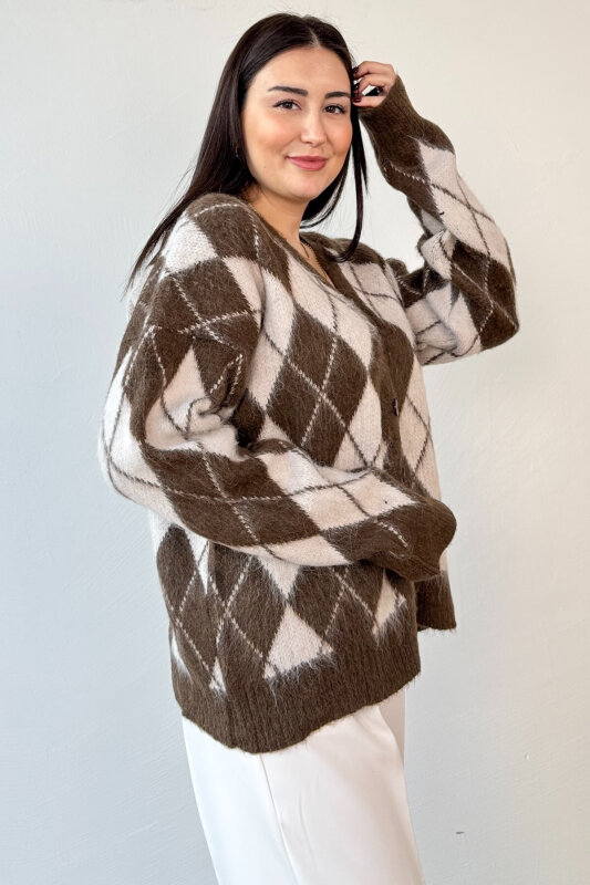 TRK-8182 Kahve-Ekru Kırçıllı Triko Baklava Desen Oversize Hırka - 4