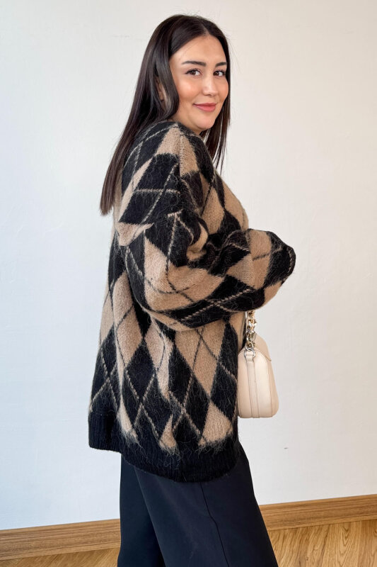 TRK-8182 Vizon-Siyah Kırçıllı Triko Baklava Desen Oversize Hırka - 5